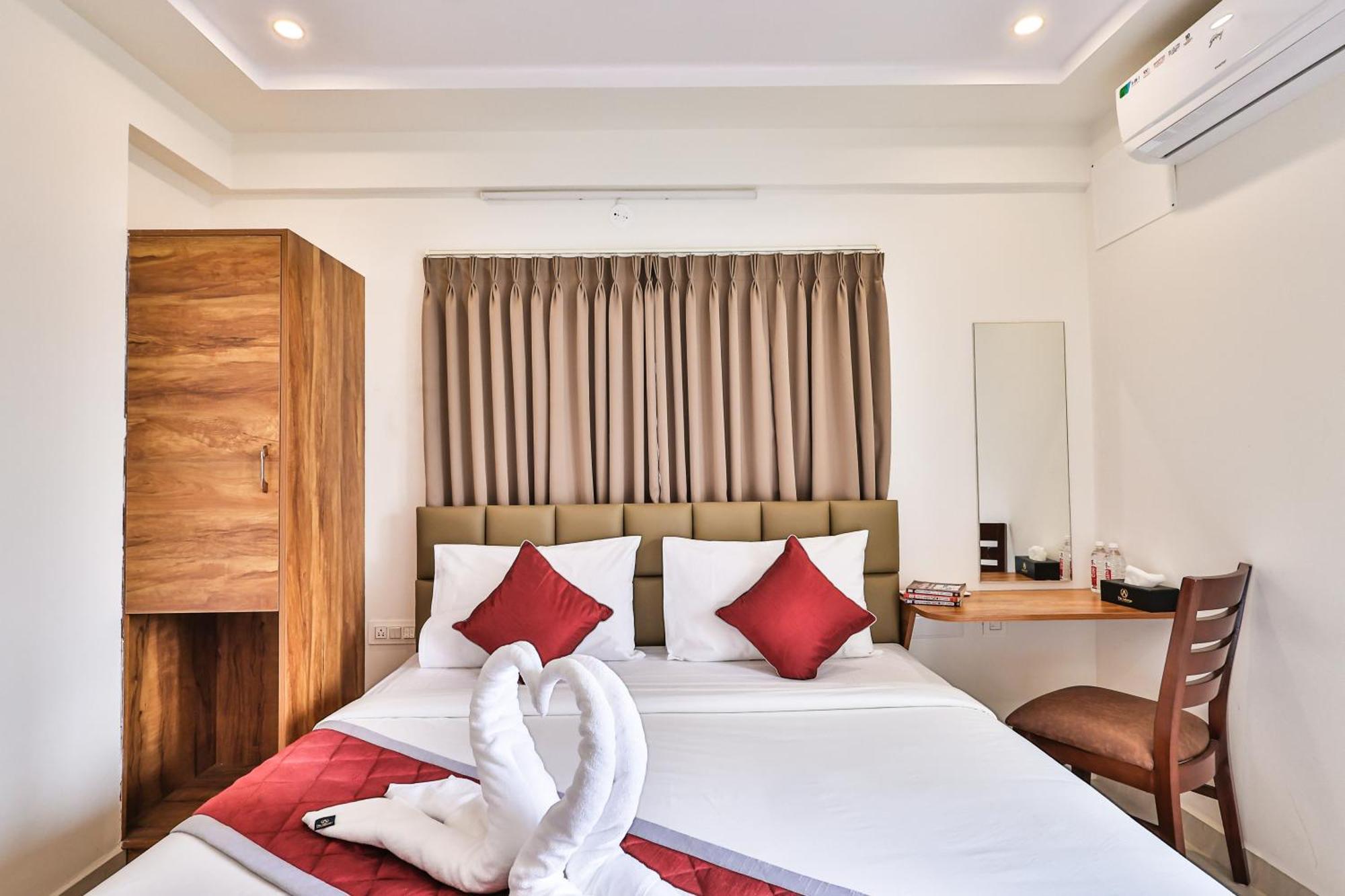 The Auberge Boutique Hotel - Manyata Tech Park バンガロール エクステリア 写真