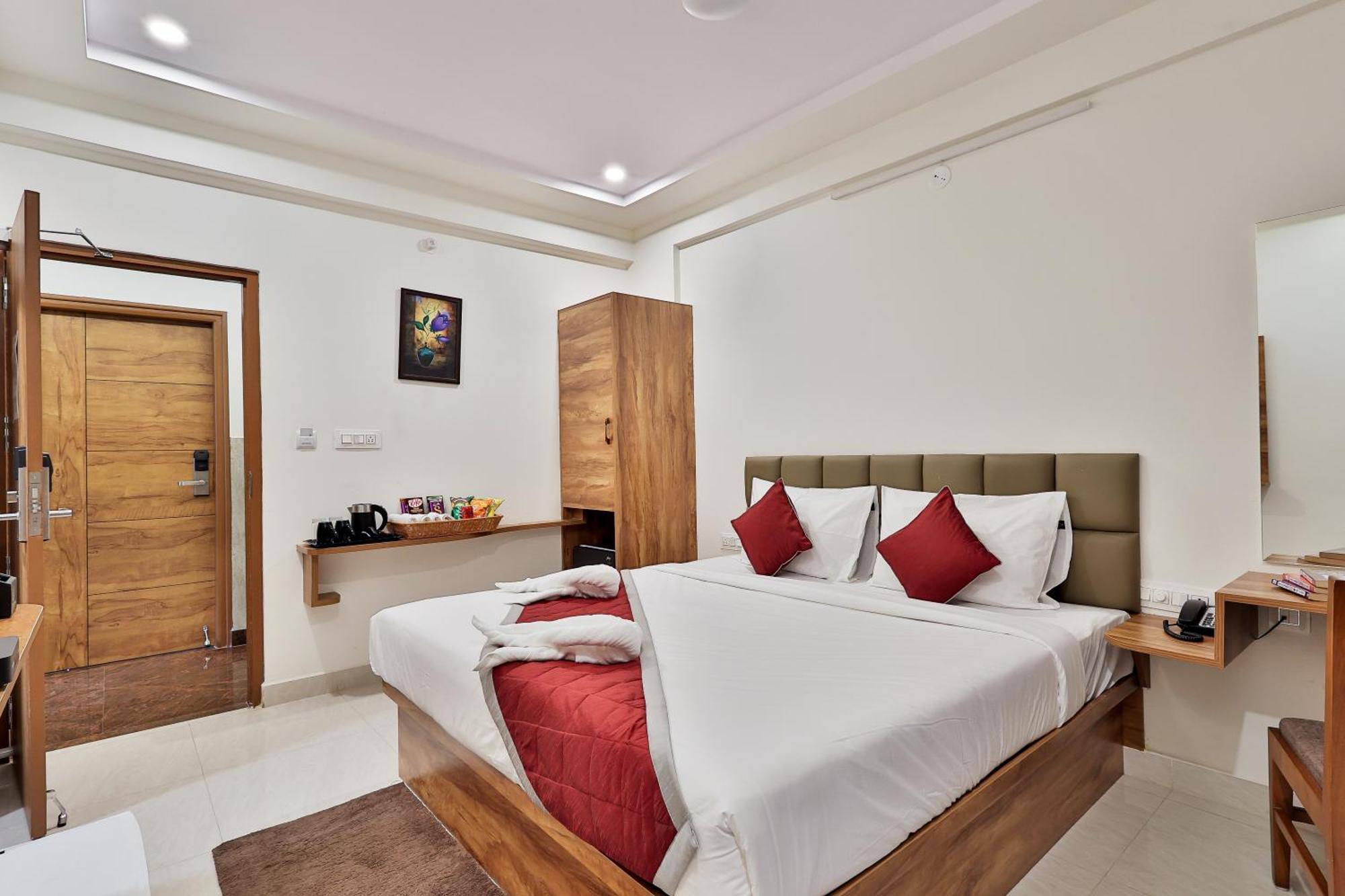 The Auberge Boutique Hotel - Manyata Tech Park バンガロール エクステリア 写真