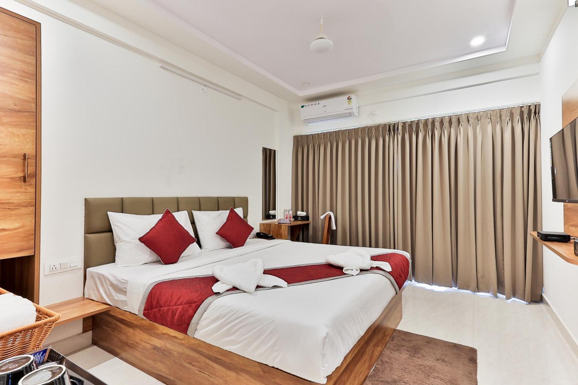 The Auberge Boutique Hotel - Manyata Tech Park バンガロール エクステリア 写真
