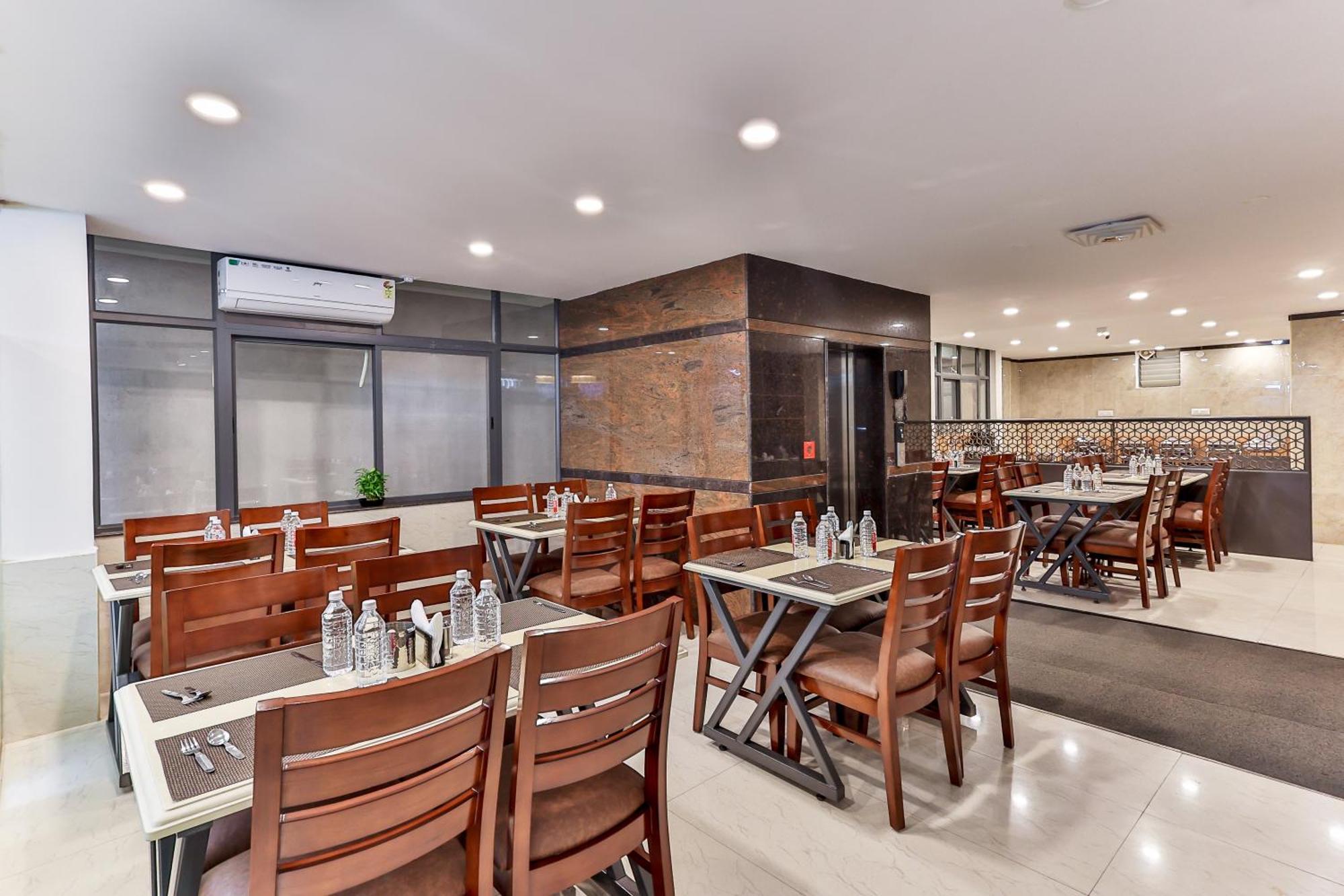 The Auberge Boutique Hotel - Manyata Tech Park バンガロール エクステリア 写真