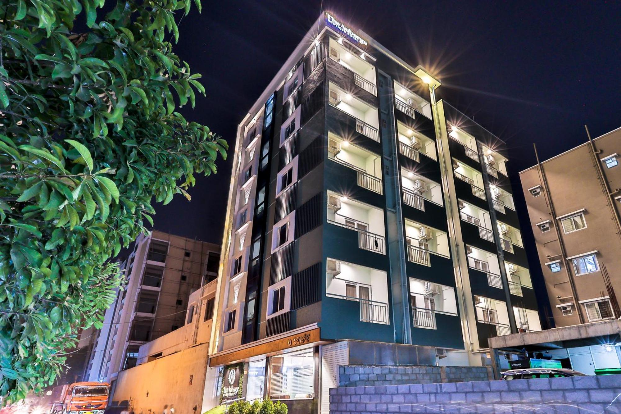 The Auberge Boutique Hotel - Manyata Tech Park バンガロール エクステリア 写真